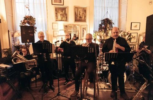 Deise Brass
